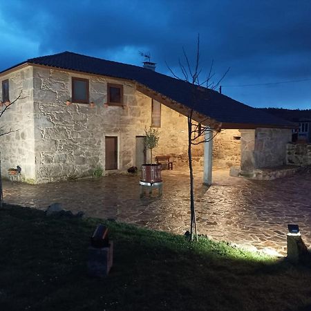 Albergue Aldea Da Pedreira Teo Екстер'єр фото